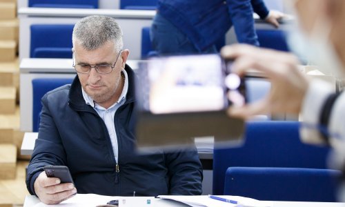 U Sinju bez ograničenja, gradonačelnik Bulj objavio: Gradska uprava neće dijeliti ljude niti im ograničavati temeljna ljudska prava i slobode!