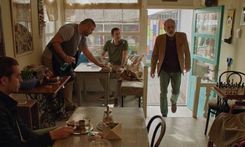 Komedija Danisa Tanovića 'Deset u pola' stiže u hrvatska kina