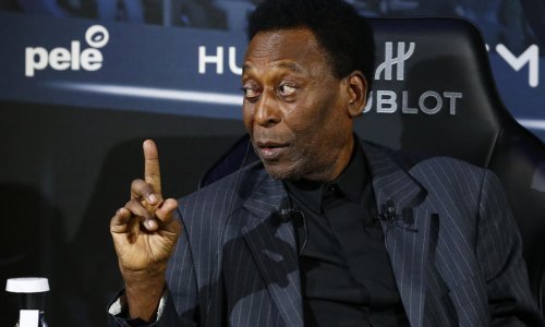 Pele je ovom izjavom oduševio milijune obožavatelja: Ni maska za lice ne može sakriti moju sreću!