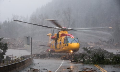 British Columbia razmatra izvanredno stanje zbog poplava; nekoliko gradova odsječeno, prijeti im nestašica hrane