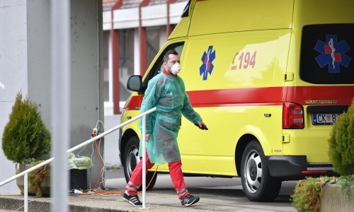U čakovečkoj bolnici na covid odjelu liječe se i četiri jednogodišnje bebe: Liječnici i sestre prenapregnuti, u subotu im stiže pomoć