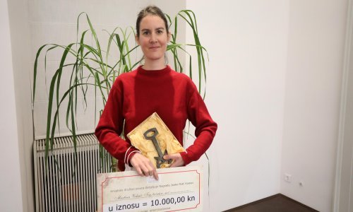 Martina Vidaić dobitnica Nagrade Kamov za knjigu 'Trg, tržnica, nož'