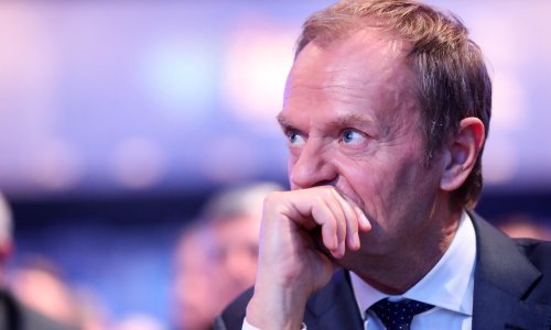 Bivši predsjednik Europskog vijeća Tusk ostao bez vozačke dozvole, u naseljenom mjestu vozio čak 107 km/h