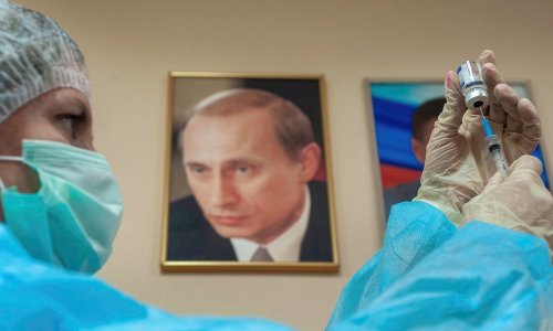 Putin primio treću dozu cjepiva, kaže da je bilo bezbolno