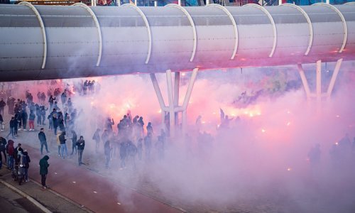 [VIDEO] U Nizozemskoj i treću noć zaredom neredi zbog Covid-19 mjera; policiju zasuli kamenjem, nekoliko osoba u bolnici