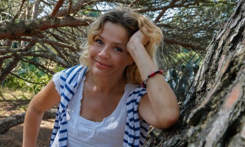 Lucija Šerbedžija priprema svoj prvi album, a stihove je napisala sama: 'Nije me toliko savjetovao tata, koliko sestra Milica'