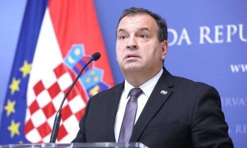 Beroš: Ako ne dosegnemo neki stupanj cijepljenosti, moguć je peti val u veljači. Ne mogu reći da nikada nećemo uvesti obavezno cijepljenje