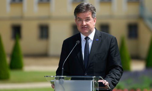 Lajčak s Vučićem imao dug i detaljan razgovor