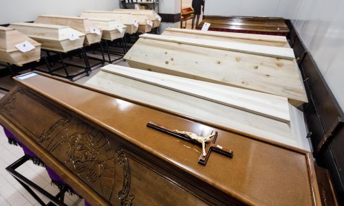 [FOTO/VIDEO] Povećao se pritisak na groblja i pogrebna poduzeća, na ukop se čeka danima