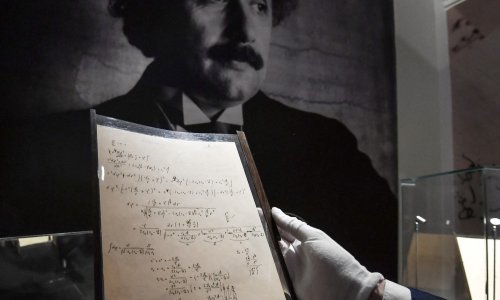 Einsteinov rukopis o općoj teoriji relativnosti, procijenjen između 2 i 3 milijuna eura, prodan za 11,6 milijuna eura