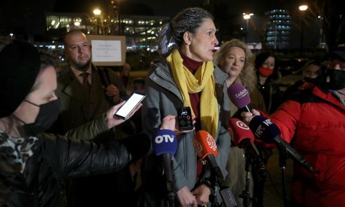 [FOTO/VIDEO] Bez dogovora s gradonačelnikom Tomaševićem: Roditelji odgojitelji idu u novi prosvjed