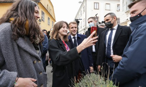 Macron na Twitteru zahvalio 'hrvatskom narodu, dragom Andreju i dragom Zoranu'