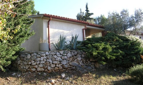 [FOTO] Bungalovi na Cresu i dalje se prodaju kao ludi, postignuta cijena viša od 6000 eura za kvadrat