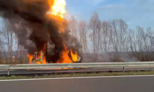 [FOTO/VIDEO] Strava na autocesti prema Mađarskoj: Cisterna u plamenu, promet obustavljen. Evo što se dogodilo