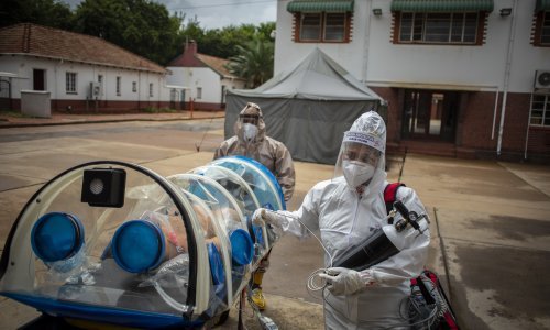 Znanstvenici još ne znaju koliko nas treba brinuti omikron, ali su prve spoznaje dosta alarmantne