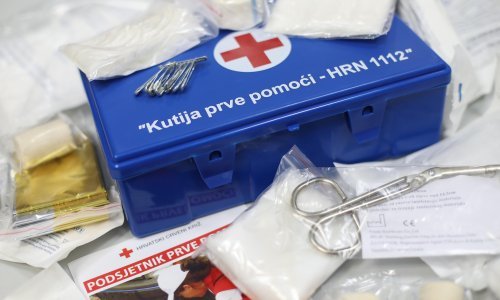 Izmjena Zakona o sigurnosti u prometu: Prijete tužbe zbog kutija prve pomoći