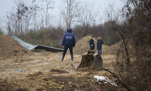 Ekshumirani posmrtni ostatci najmanje 11 osoba iz masovne grobnice kod Vukovara