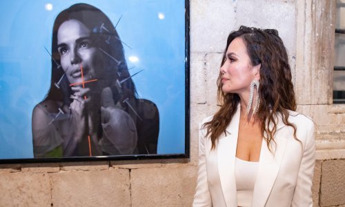 Severina je objavila novu fotografiju u izazovnoj haljini na bajkovitoj destinaciji, a taj prizor raspametio je njezine obožavatelje