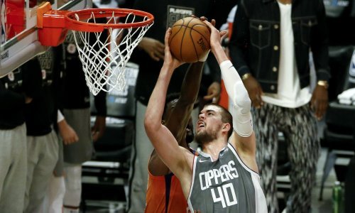 [VIDEO] Pogledajte kako zakucava Hrvat Ivica Zubac. Ni njegov double-double učinak nije pomogao LA Clippersima protiv Sacramento Kingsa