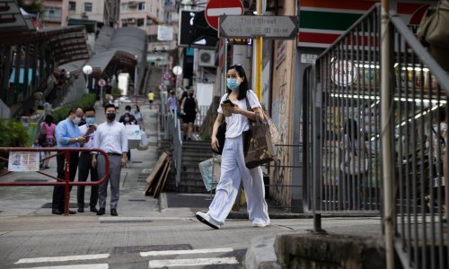 Dvjema osobama iz Hong Konga zaraženima omikronom potvrđena velika količina virusa