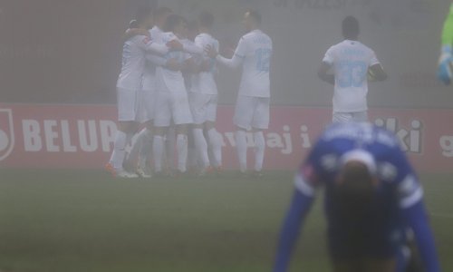 [VIDEO/FOTO] Kakva utakmica! Magla, autogol, promašeni penal... Rijeka vodila 2:0, Slaven Belupo propustio uzeti bod s bijele točke
