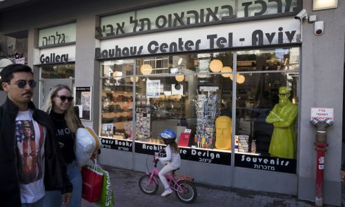 Izraelci udarili na benzinske pumpe u Teheranu, Iranci uzvratili napadom na aplikacije za upoznavanje. Može li hakerski rat prerasti u pravi vojni sukob?