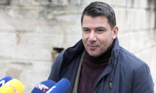 [VIDEO] Grmoja o aferi Žalac i referendumu za covid potvrde: Stožer može odlučivati o deratizaciji, ali ne i o ljudskim pravima