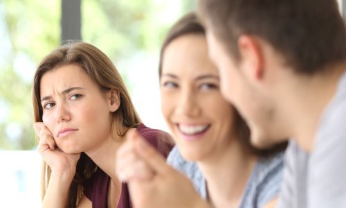 Pred Rakovima su burna ljubavna zbivanja dok će se crv ljubomore zavući u veze Blizanaca; Strijelci će poboljšati materijalne prilike, a Jarčevima slijede ugodna iznenađenja