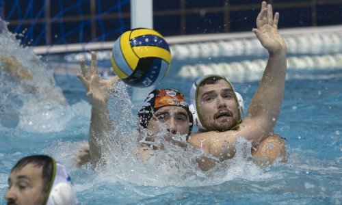 [FOTO] Vaterpolisti Jadrana upisali su novu pobjedu u Ligi prvaka; zakomplicirali su si završnicu, ali su slomili Radnički iz Kragujevca