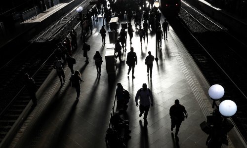 Nova varaijanta koronavirusa širi se svijetom; prvi slučajevi omikrona u Rusiji, Argentini i Nepalu