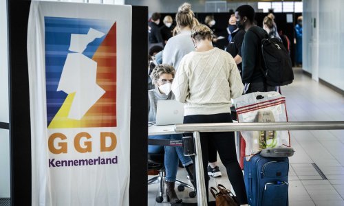 Varijanta omikron dominantna u Nizozemskoj, bolnice pod pritiskom