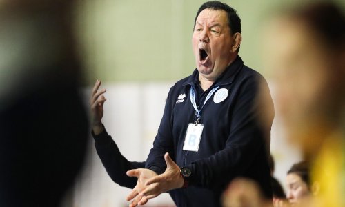 Izbornik hrvatskih rukometašica bio je vrlo oštar: Ja ovo u životu nisam vidio! Pa Ćamilu su mogli ubiti, a isključenja nema