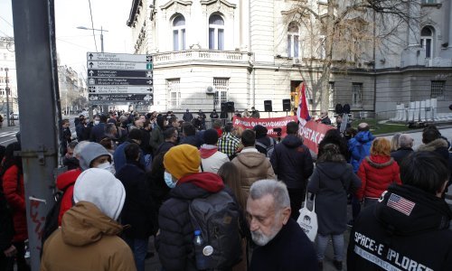 Aktiviste i novinare se zastrašuje uoči prosvjeda u Srbiji