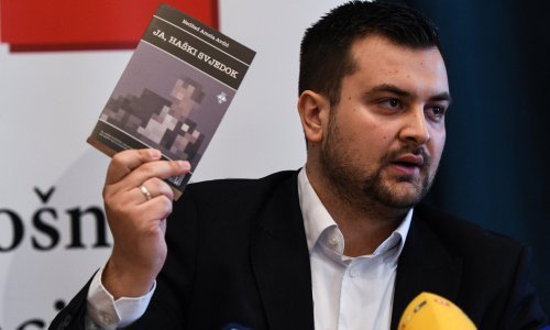 [FOTO/VIDEO] Hodžić: Milanović ima urođenu predrasudu. Bošnjake promatra kao ljude koji su jedino za bauštelu i pravljenje ćevapa