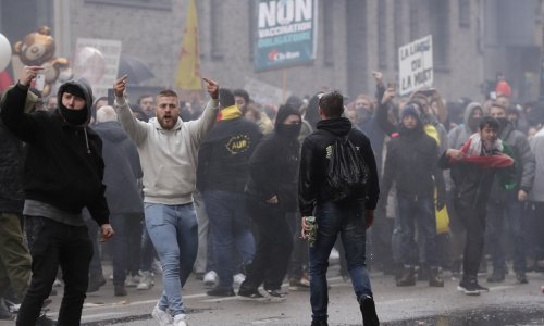 [FOTO] Tisuće stanovnika Bruxellesa na ulicama prosvjedovalo protiv korona mjera