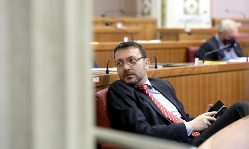 SDP-ovac Bauk tražio da se smanji novac za Pantovčak, HDZ ga odbio: Ispada da sam sada ja 'za dom', a vi za Zokija
