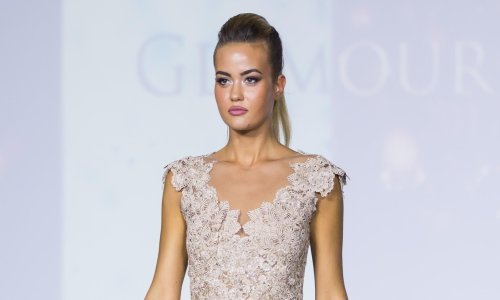 Obiteljska idila: Adriana i Duje Ćaleta - Car pozirali su u pravoj zimskoj bajci, no svu pažnju 'ukrao' je maleni Mauro