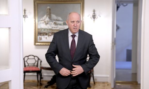 [FOTO/VIDEO] Bačić o Čoviću i Srebrenici: Milanovićeva izjava je neoprezna, mi u HDZ-u osuđujemo genocid