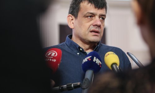 Kaić bi postrožio mjere zbog omikrona, otkrio i detalje prijava nuspojava cijepljenja