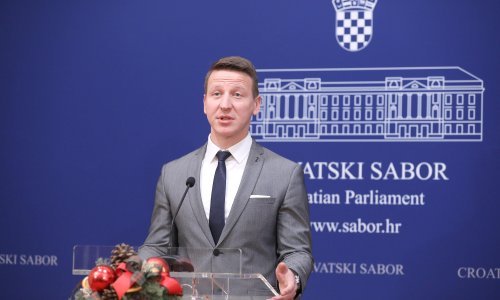 [FOTO/VIDEO] Zurovec podržao Mostovu referendumsku inicijativu