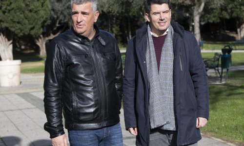 Bulj i Grmoja u Splitu pozvali na referendum: HDZ-ov ministar Pavić  rekao je da ​covid​ potvrde služe treniranju ljudi