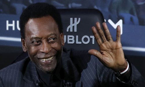 Legendarni Brazilac Pele, jedini igrač koji je tri puta bio nogometni svjetski prvak, opet je hospitaliziran