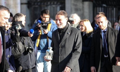 Betlehemsko svjetlo stiglo u Zagrebačku katedralu