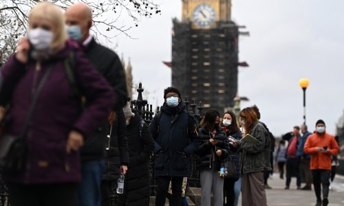 Strelovito širenje omikrona: Prošlog tjedna u Engleskoj se zarazilo 1,2 milijuna ljudi