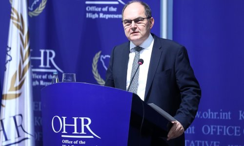 Schmidt: Odluke parlamenta RS krše Daytonski sporazum i ugrožavaju mir u BiH