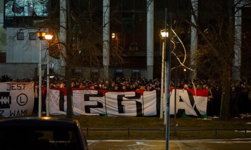 Užas! Huligani presreli autobus s igračima, provalili unutra, a onda je nastao kaos...