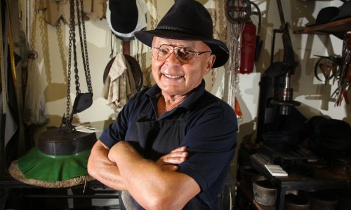 Preminuo legendarni zagrebački klobučar Zlatko Cahun