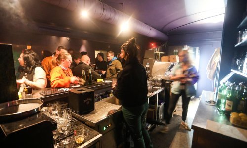 [FOTO] Konačno je otvoren novi klub u prostorijama nekadašnje kultne 'Jabuke'