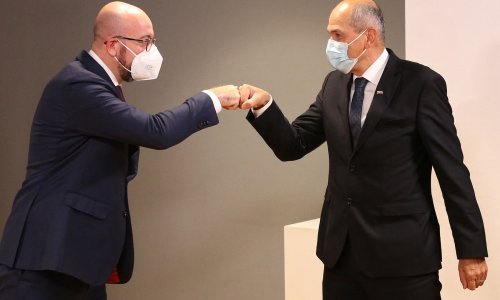 Janša se hvali: Slovenija ima dva milijuna stanovnika, koliko je u Njemačkoj zaposlenih u državnoj administraciji, a morala je ispuniti iste zadaće kao velike članice