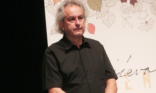 Objavljena je knjiga izabranih pjesama Borisa Domagoja Biletića 'Hvatanje zraka'